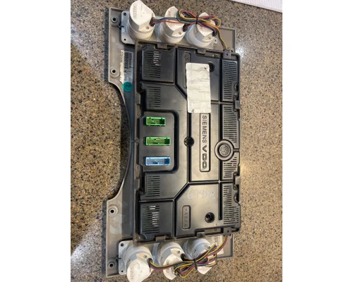 MACK CXU613 Instrument Cluster