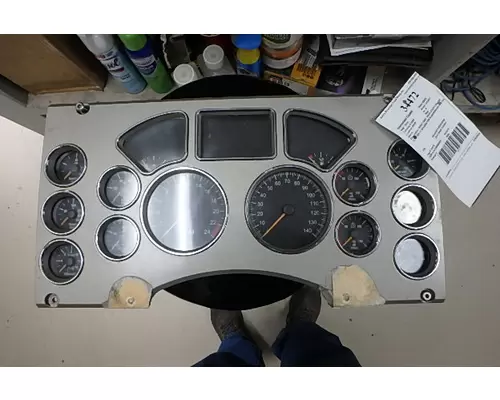 MACK CXU613 Instrument Cluster