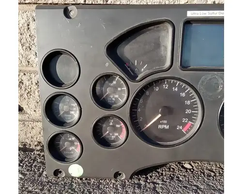 MACK CXU613 Instrument Cluster