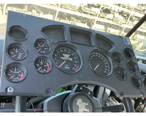 MACK CXU613 Instrument Cluster