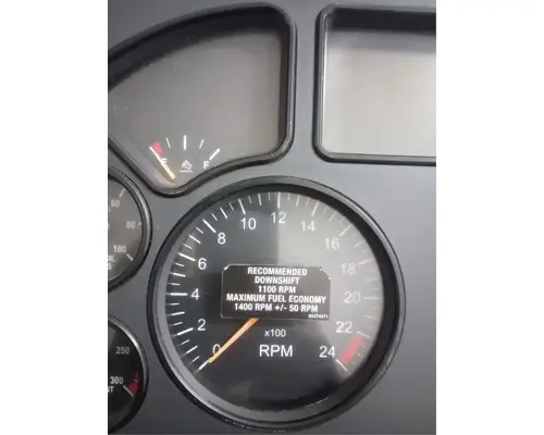 MACK CXU613 Instrument Cluster