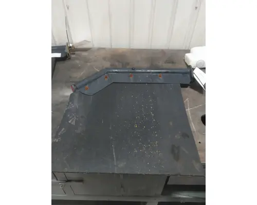 MACK CXU613 MUD FLAP HANGER