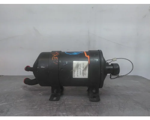 MACK CXU613 POWER STEERING RESERVOIR