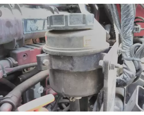 MACK CXU613 POWER STEERING RESERVOIR