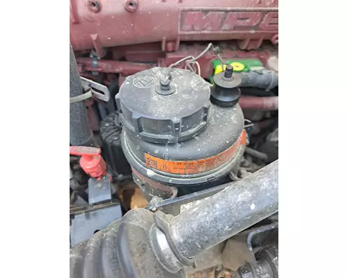 MACK CXU613 POWER STEERING RESERVOIR