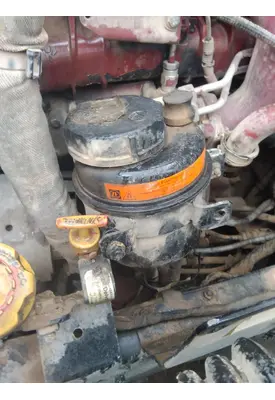 MACK CXU613 POWER STEERING RESERVOIR