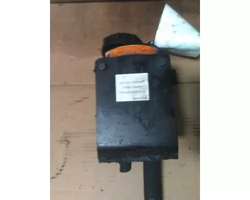 MACK CXU613 POWER STEERING RESERVOIR