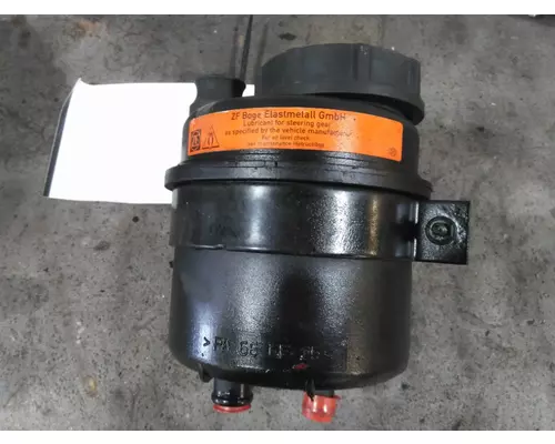 MACK CXU613 POWER STEERING RESERVOIR