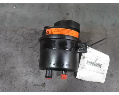 MACK CXU613 POWER STEERING RESERVOIR