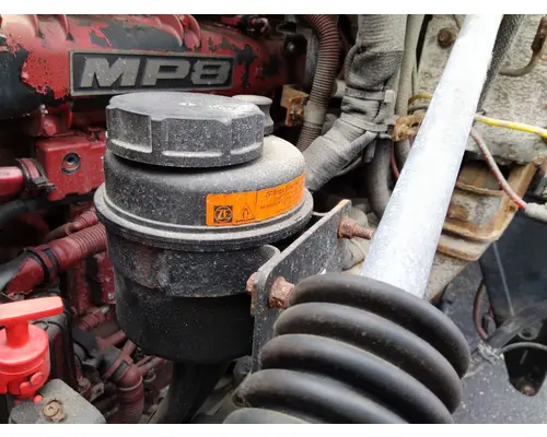 MACK CXU613 POWER STEERING RESERVOIR