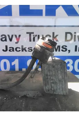 MACK CXU613 POWER STEERING RESERVOIR