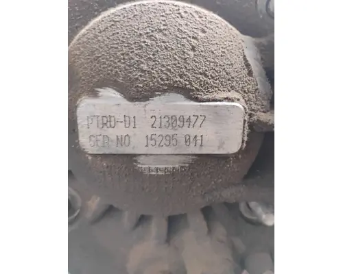 MACK CXU613 PTO