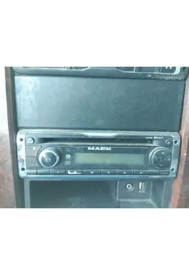 MACK CXU613 RADIO AM/FM/BLUETOOTH