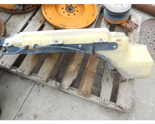 MACK CXU613 Radiator Overflow Bottle
