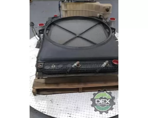 MACK CXU613 Radiator
