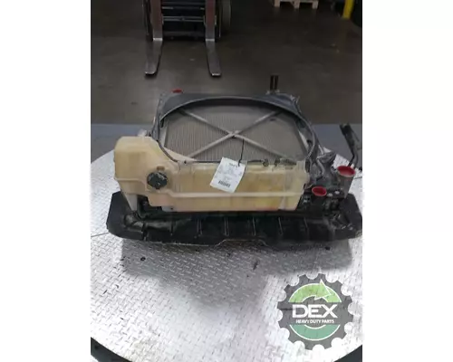 MACK CXU613 Radiator