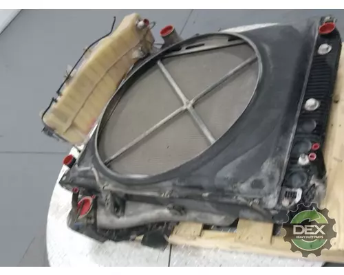 MACK CXU613 Radiator