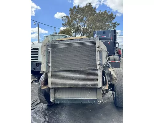 MACK CXU613 Radiator