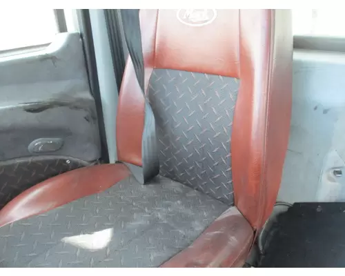 MACK CXU613 SEAT, FRONT