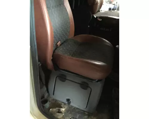 MACK CXU613 SEAT, FRONT