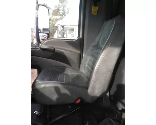 MACK CXU613 SEAT, FRONT