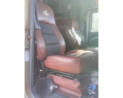 MACK CXU613 SEAT, FRONT