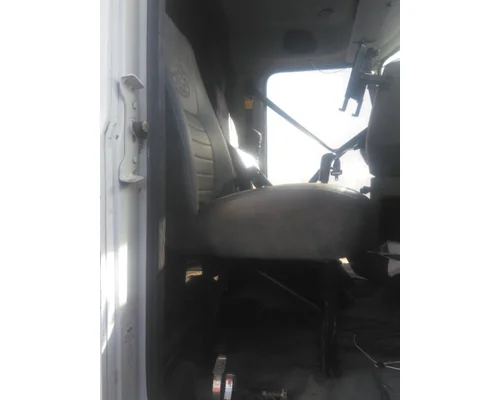 MACK CXU613 SEAT, FRONT