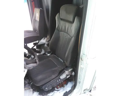 MACK CXU613 SEAT, FRONT
