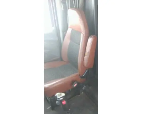 MACK CXU613 SEAT, FRONT