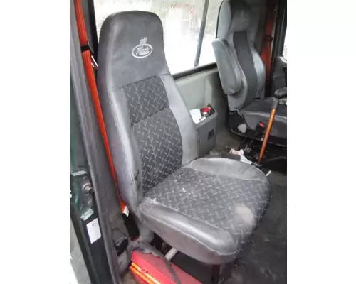 MACK CXU613 SEAT, FRONT