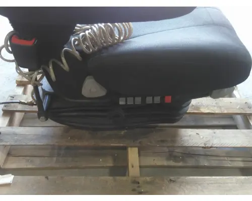 MACK CXU613 SEAT, FRONT