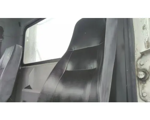 MACK CXU613 SEAT, FRONT