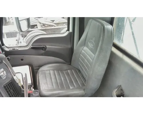 MACK CXU613 SEAT, FRONT
