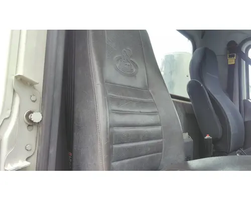 MACK CXU613 SEAT, FRONT