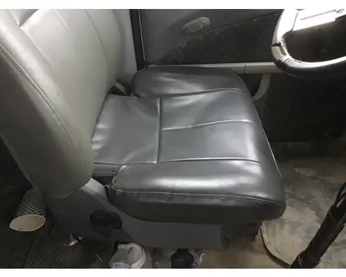 MACK CXU613 SEAT, FRONT