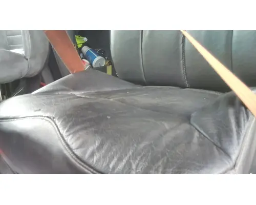 MACK CXU613 SEAT, FRONT