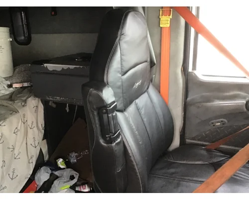 MACK CXU613 SEAT, FRONT