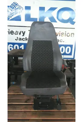 MACK CXU613 SEAT, FRONT