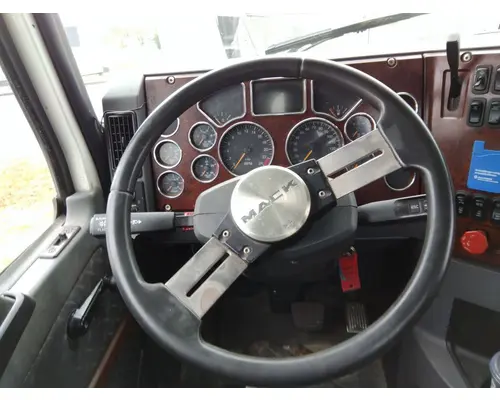 MACK CXU613 STEERING COLUMN