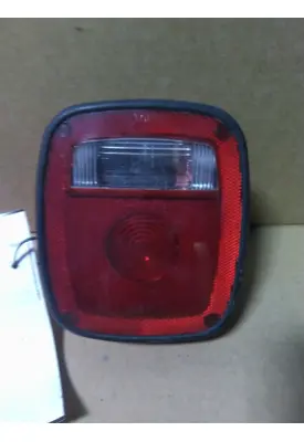 MACK CXU613 STOP TURN TAIL LAMP