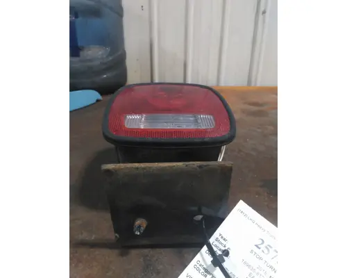 MACK CXU613 STOP TURN TAIL LAMP