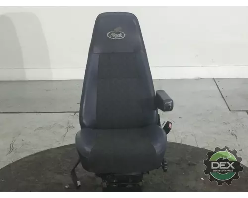 MACK CXU613 Seat, Front