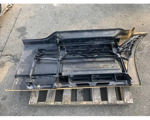 MACK CXU613 Side Fairing