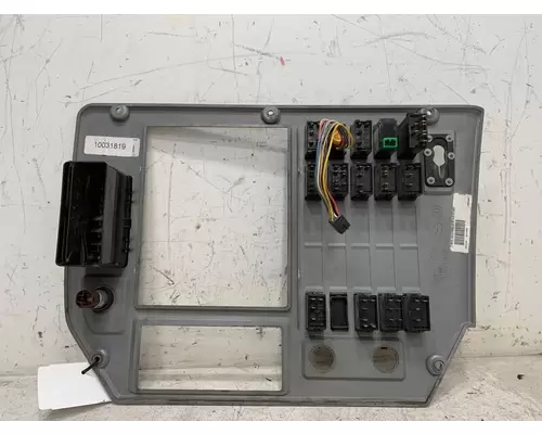 MACK CXU613 Switch Panel