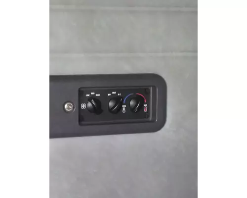 MACK CXU613 TEMPERATURE CONTROL