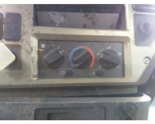MACK CXU613 TEMPERATURE CONTROL
