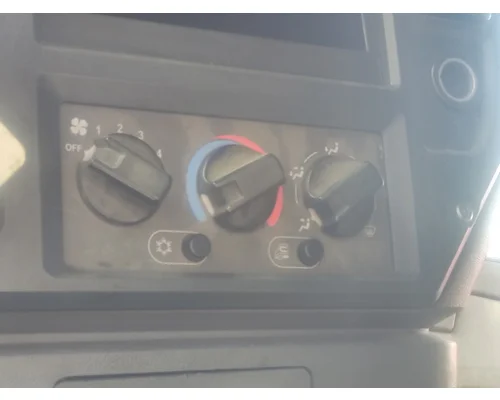 MACK CXU613 TEMPERATURE CONTROL