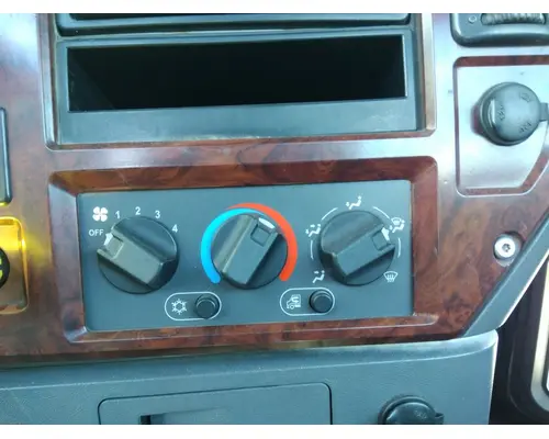 MACK CXU613 TEMPERATURE CONTROL