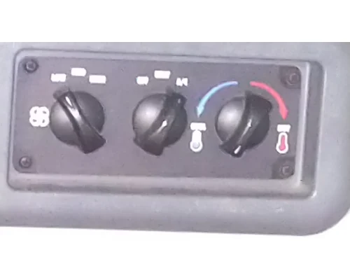 MACK CXU613 TEMPERATURE CONTROL