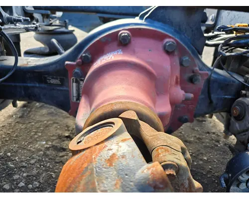 MACK CXU613 Tandem Cutoffs